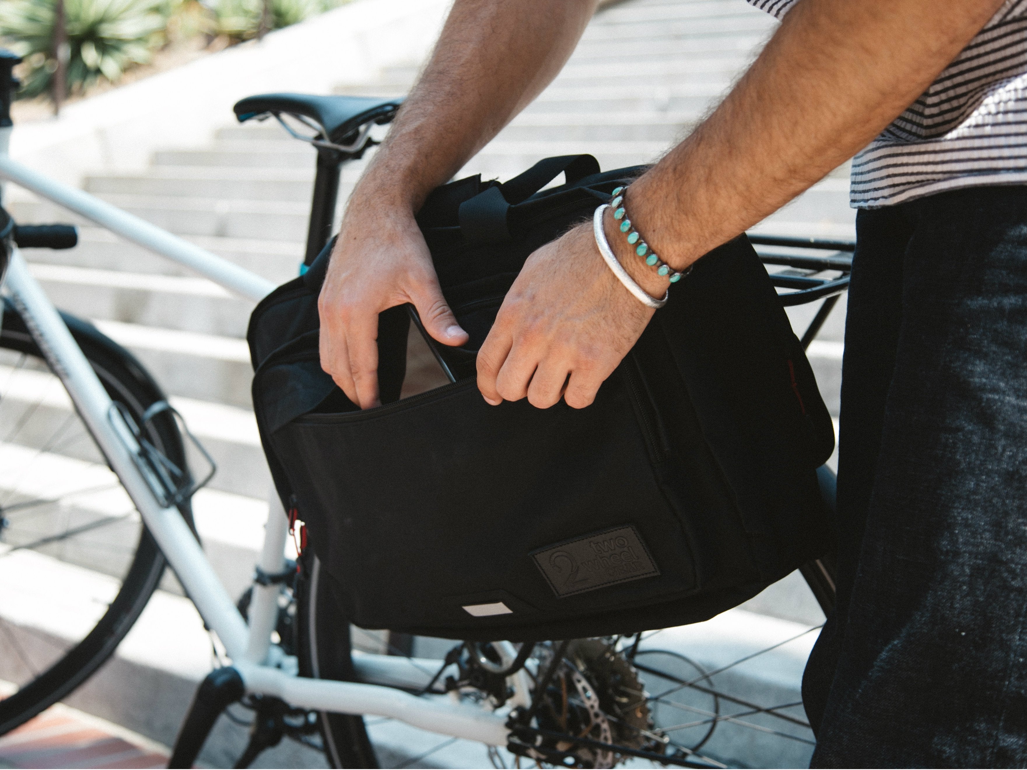 Cycling briefcase online